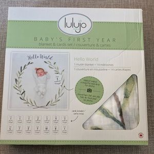 Lulujo Baby’s First Year Blanket & Cards Set, NEW in box